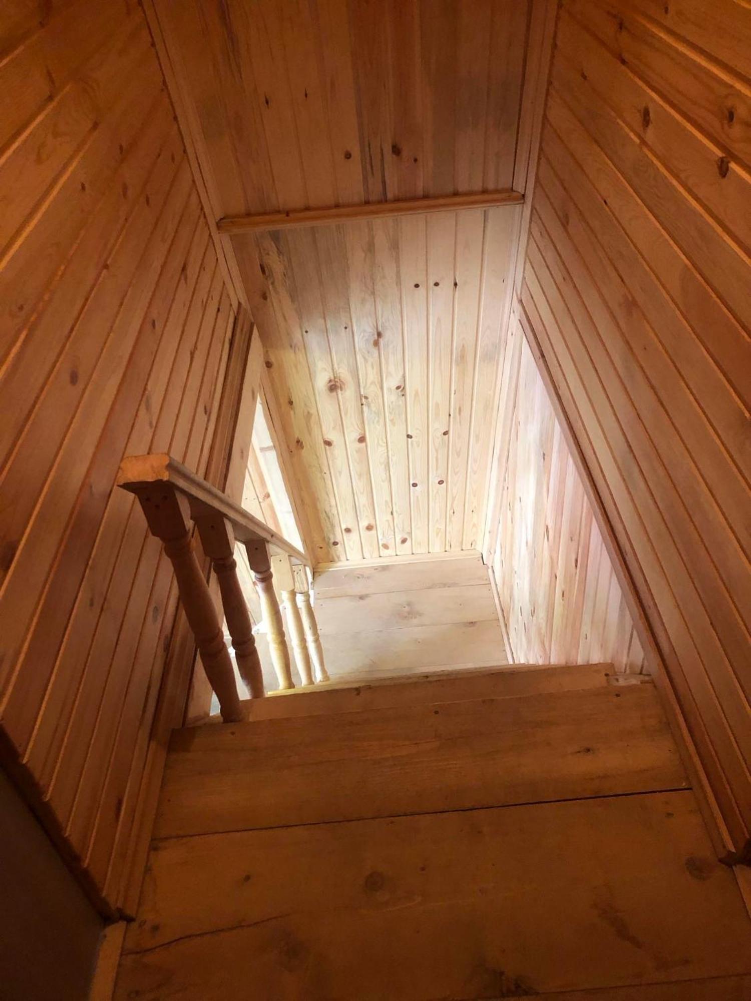 Cloudtop Hut Chalet